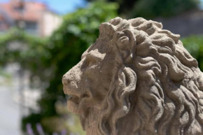 Leones